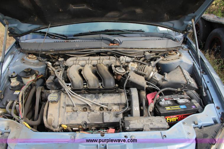 image for item J4364 2001 Ford Taurus SES