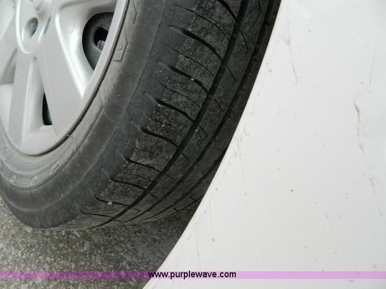 image for item J5147 2005 Ford Taurus