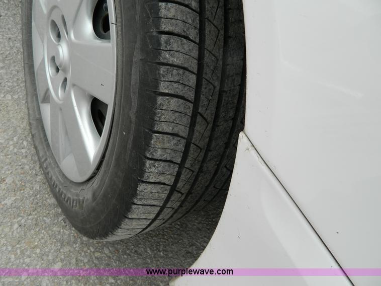 image for item J5147 2005 Ford Taurus