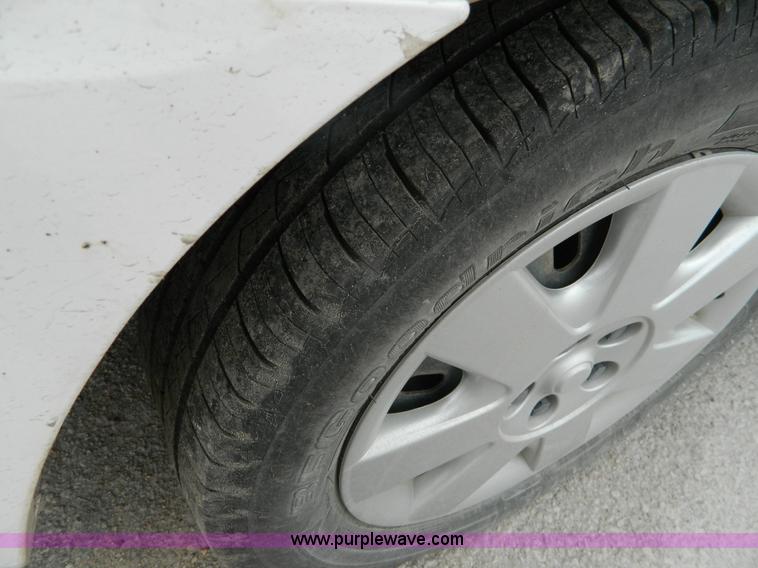 image for item J5147 2005 Ford Taurus