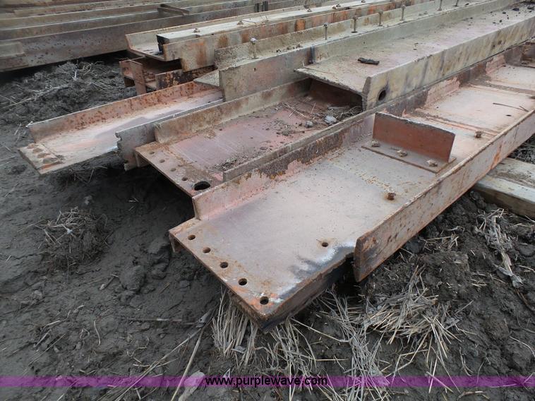 image for item J7316 (7) I-beams