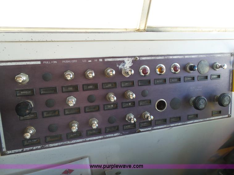 image for item J7358 1999 Blue Bird TC2000 school bus