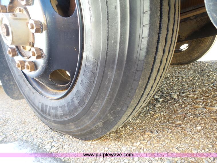 image for item J7358 1999 Blue Bird TC2000 school bus