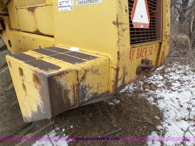 image for item J7372 Case 821 wheel loader