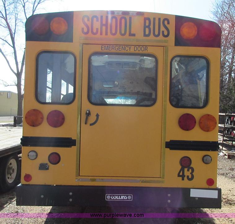 image for item J7662 1995 Ford Econoline E350 school bus