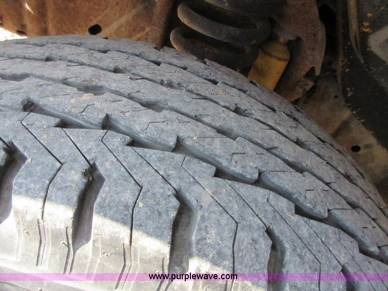 image for item J7662 1995 Ford Econoline E350 school bus