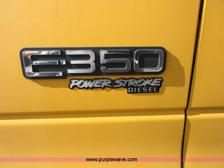 image for item J7662 1995 Ford Econoline E350 school bus