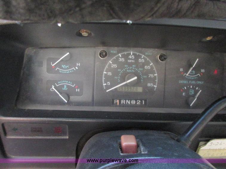 image for item J7662 1995 Ford Econoline E350 school bus