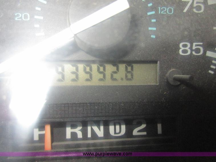 image for item J7662 1995 Ford Econoline E350 school bus