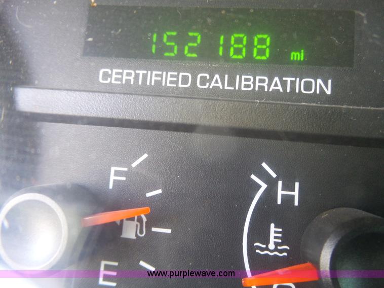 image for item J7668 2007 Ford Crown Victoria Police Interceptor