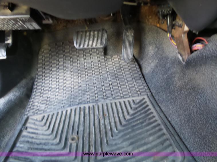 image for item J7668 2007 Ford Crown Victoria Police Interceptor