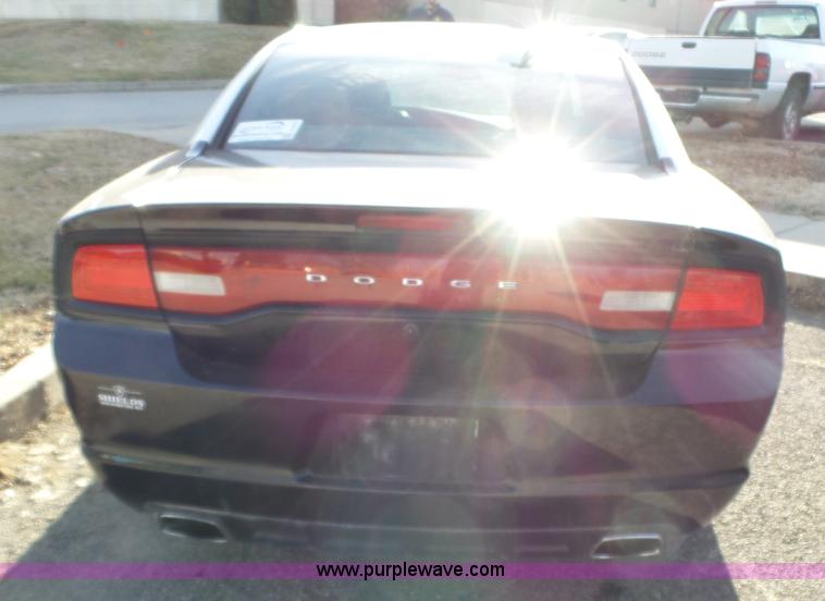 image for item J7670 2011 Dodge Charger Police