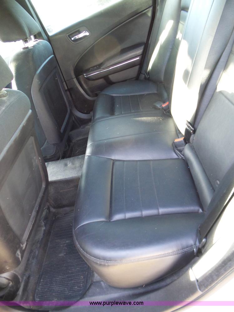 image for item J7670 2011 Dodge Charger Police