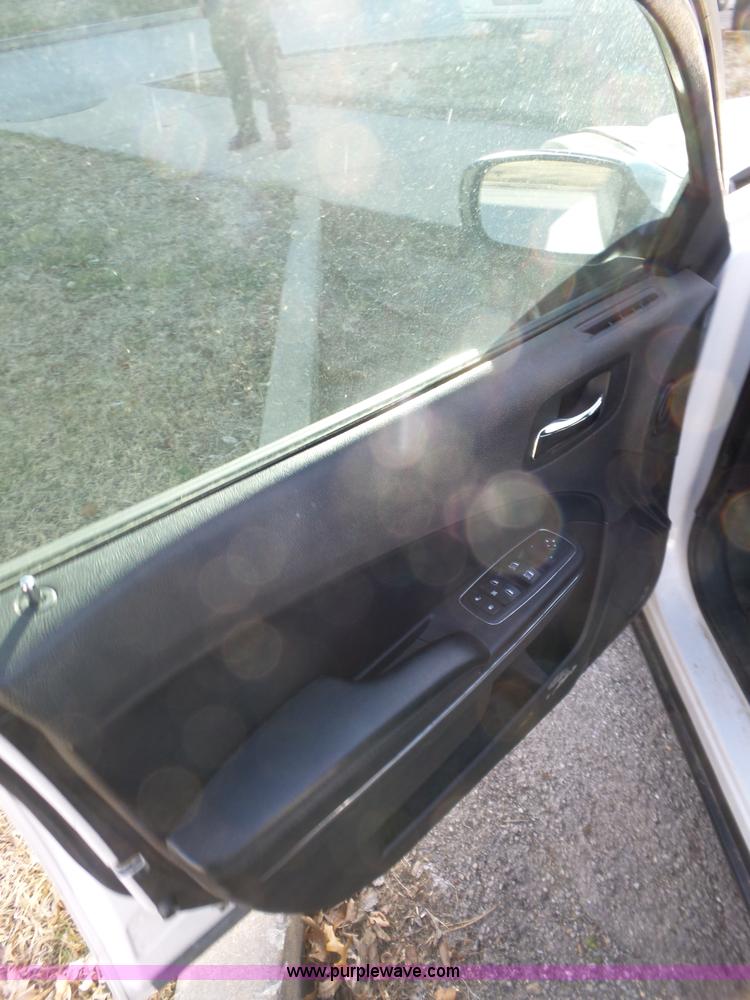 image for item J7670 2011 Dodge Charger Police