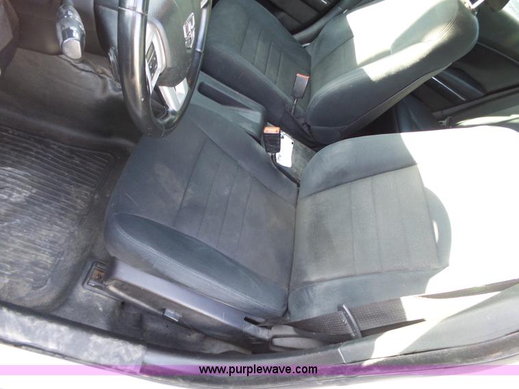 image for item J7670 2011 Dodge Charger Police