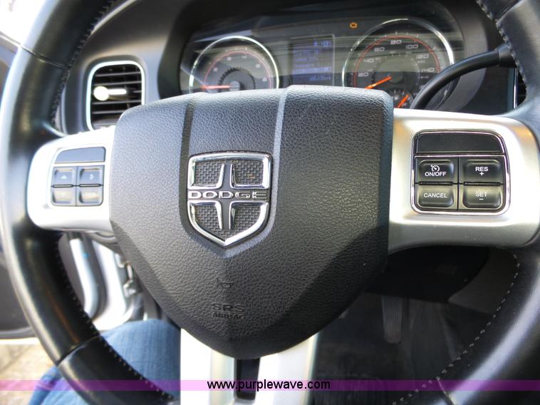 image for item J7670 2011 Dodge Charger Police