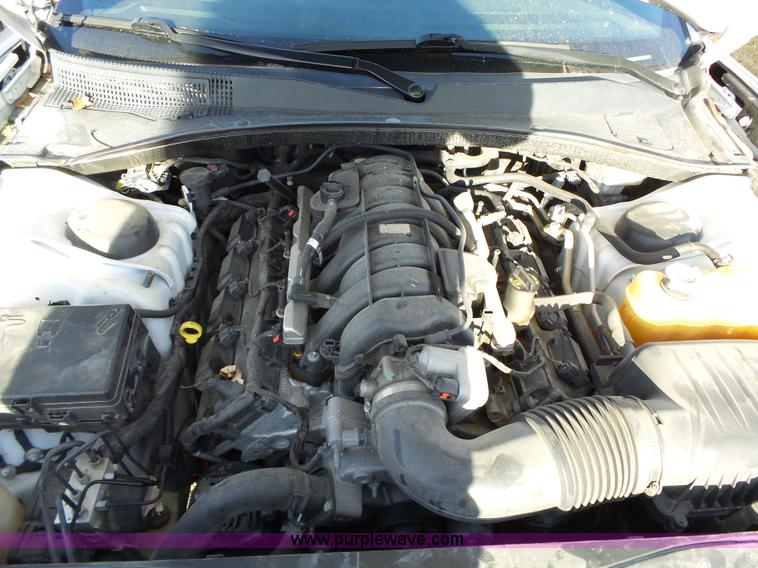 image for item J7670 2011 Dodge Charger Police