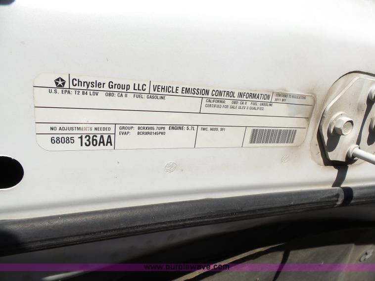 image for item J7670 2011 Dodge Charger Police