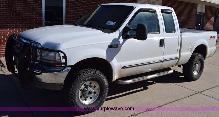 image for item K4454 1999 Ford F250 Super Duty SuperCab pickup truck