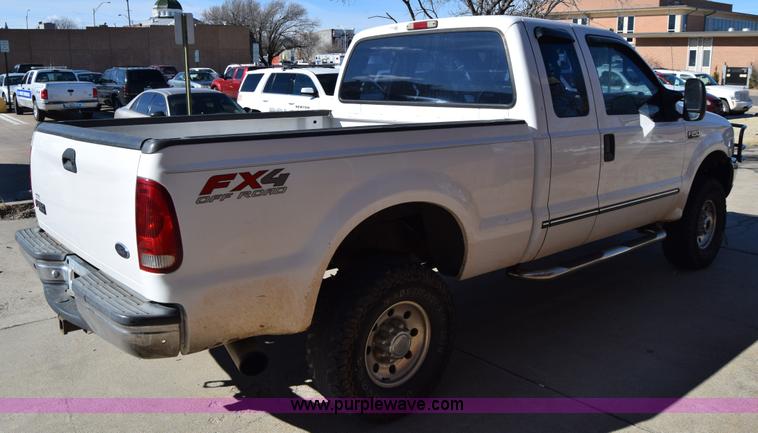 image for item K4454 1999 Ford F250 Super Duty SuperCab pickup truck