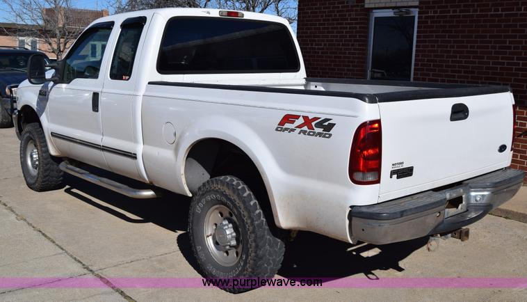 image for item K4454 1999 Ford F250 Super Duty SuperCab pickup truck