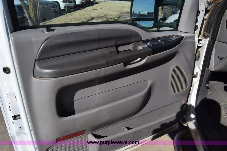 image for item K4454 1999 Ford F250 Super Duty SuperCab pickup truck