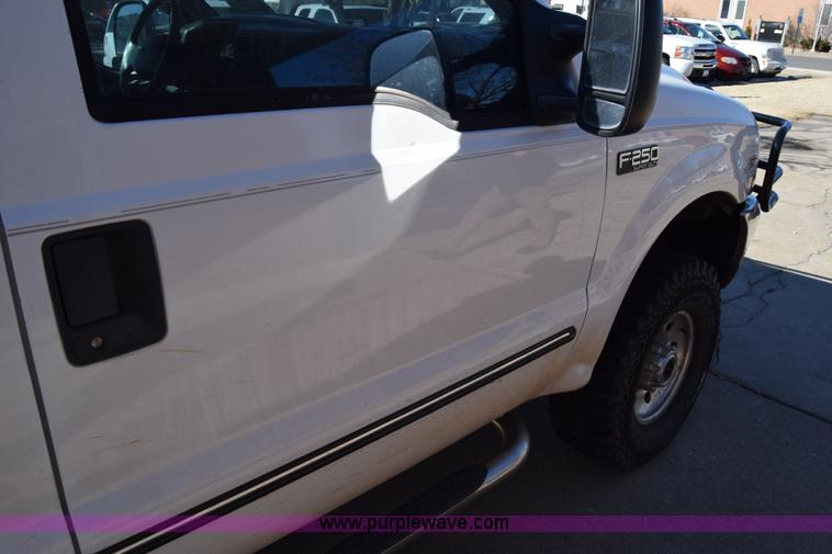 image for item K4454 1999 Ford F250 Super Duty SuperCab pickup truck