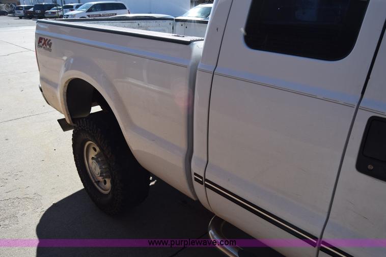 image for item K4454 1999 Ford F250 Super Duty SuperCab pickup truck