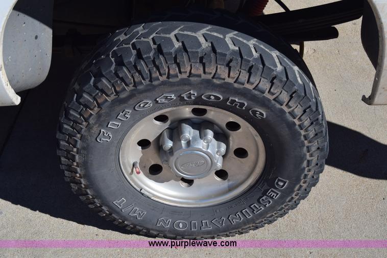 image for item K4454 1999 Ford F250 Super Duty SuperCab pickup truck