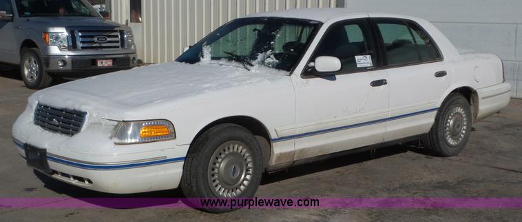 image for item K6956 2001 Ford Crown Victoria Police Interceptor