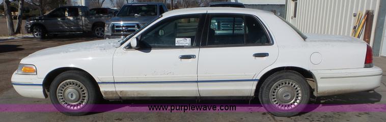 image for item K6956 2001 Ford Crown Victoria Police Interceptor