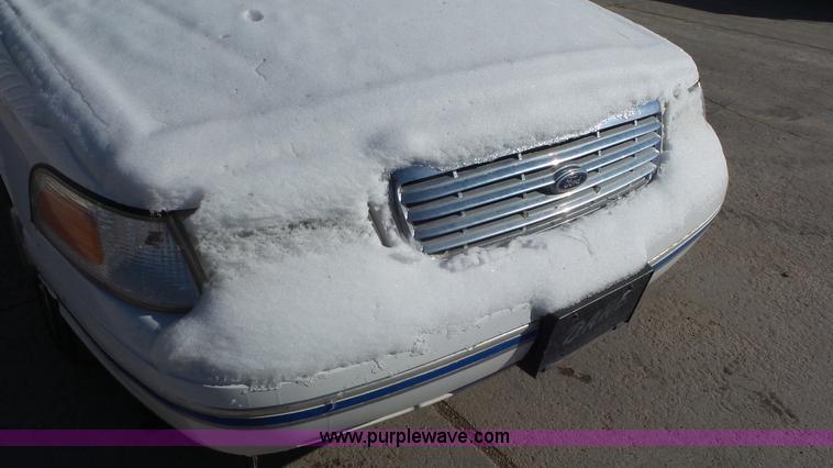 image for item K6956 2001 Ford Crown Victoria Police Interceptor