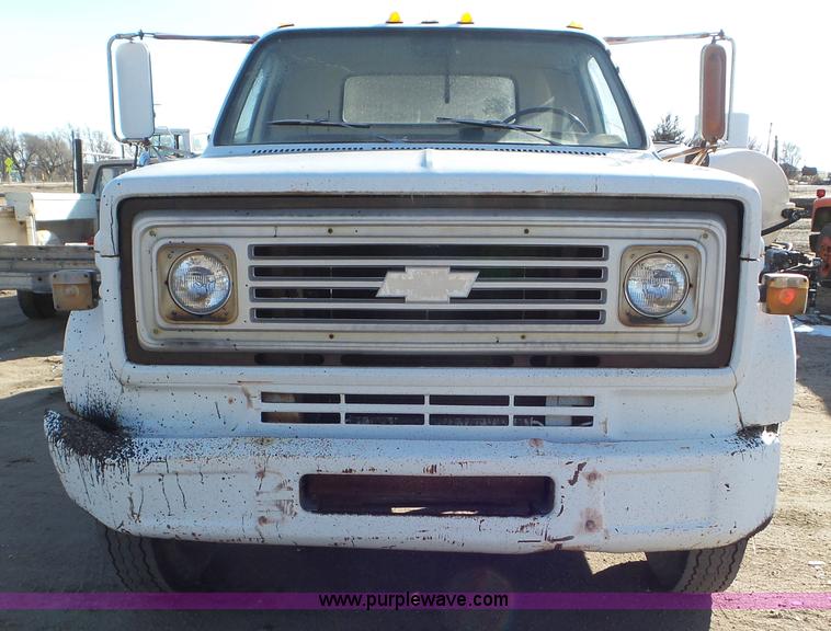 image for item K6959 1974 Chevrolet C60 dump truck