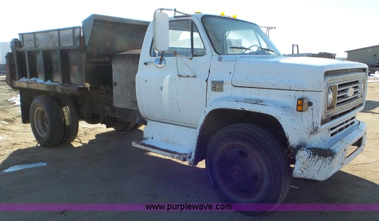 image for item K6959 1974 Chevrolet C60 dump truck