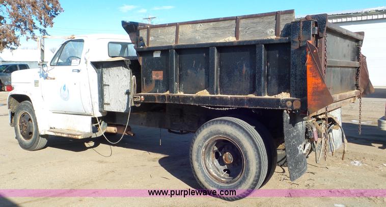 image for item K6959 1974 Chevrolet C60 dump truck
