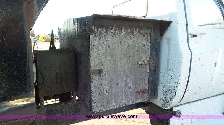 image for item K6959 1974 Chevrolet C60 dump truck