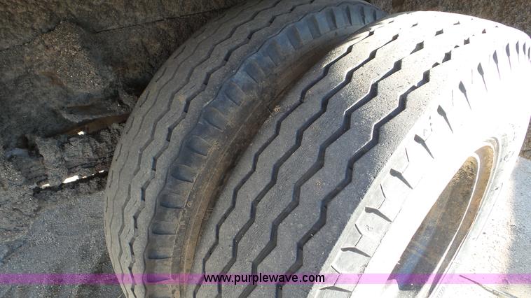 image for item K6959 1974 Chevrolet C60 dump truck