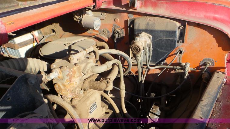 image for item K6960 1972 International Loadstar 1800 dump truck