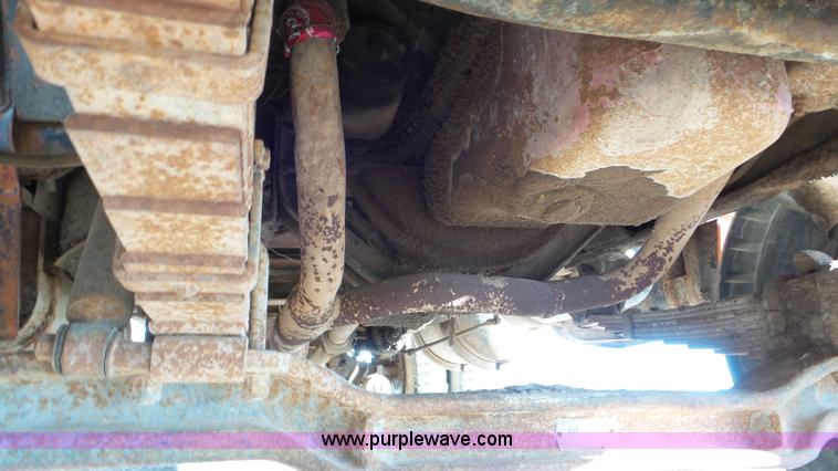 image for item K6960 1972 International Loadstar 1800 dump truck