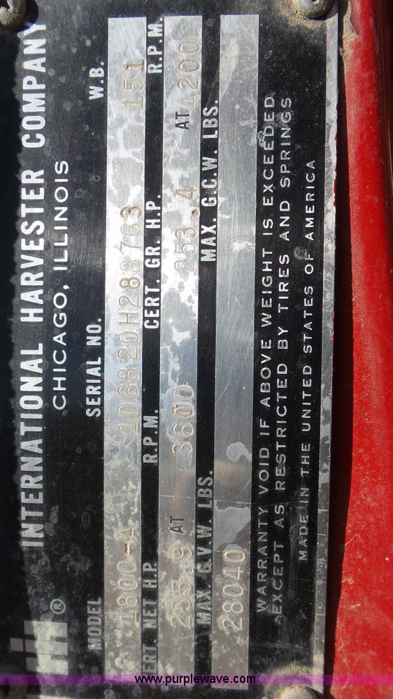 image for item K6960 1972 International Loadstar 1800 dump truck