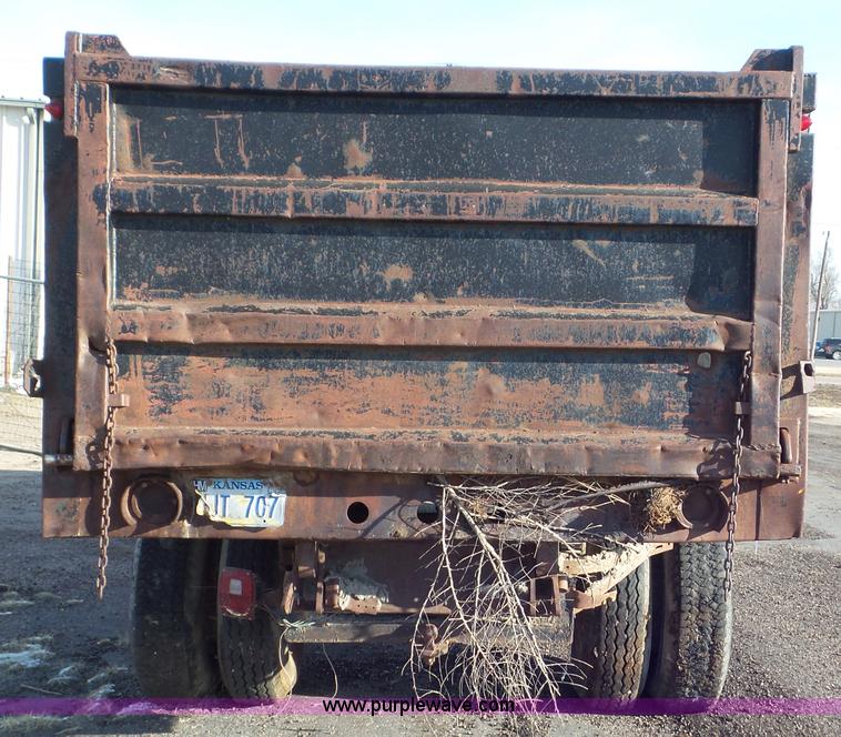 image for item K6961 1972 Ford N605 dump truck