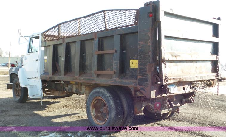 image for item K6961 1972 Ford N605 dump truck