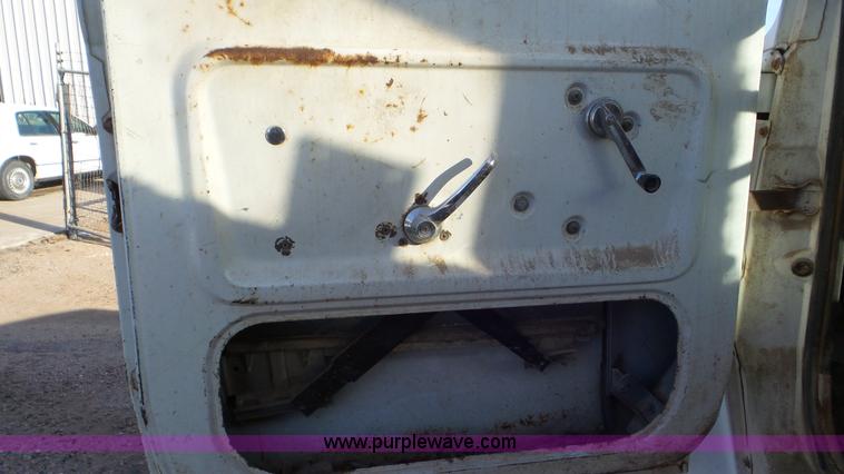 image for item K6961 1972 Ford N605 dump truck