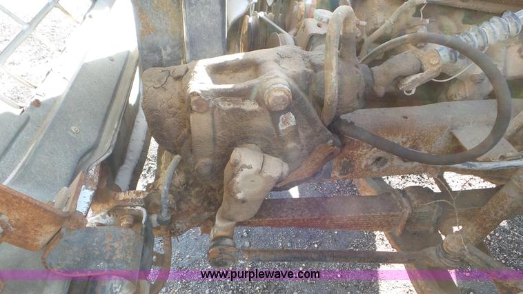 image for item K6961 1972 Ford N605 dump truck