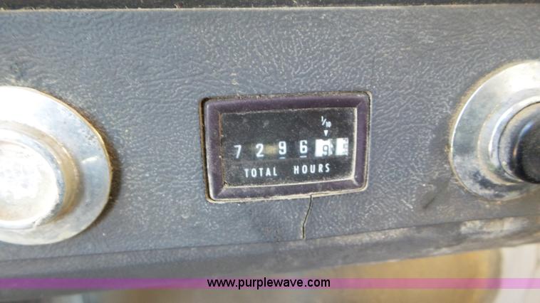 image for item K6962 1990 Ford LN8000 refuse truck