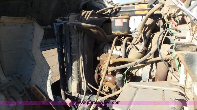 image for item K6962 1990 Ford LN8000 refuse truck