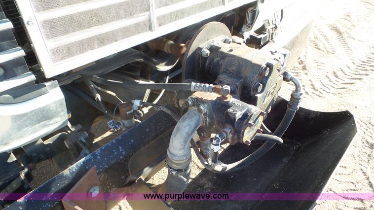 image for item K6962 1990 Ford LN8000 refuse truck