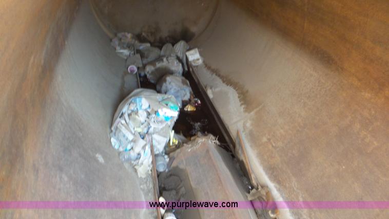 image for item K6962 1990 Ford LN8000 refuse truck