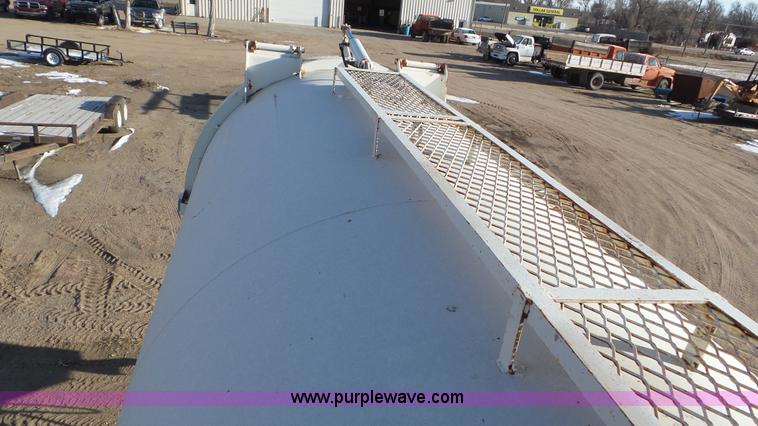 image for item K6962 1990 Ford LN8000 refuse truck