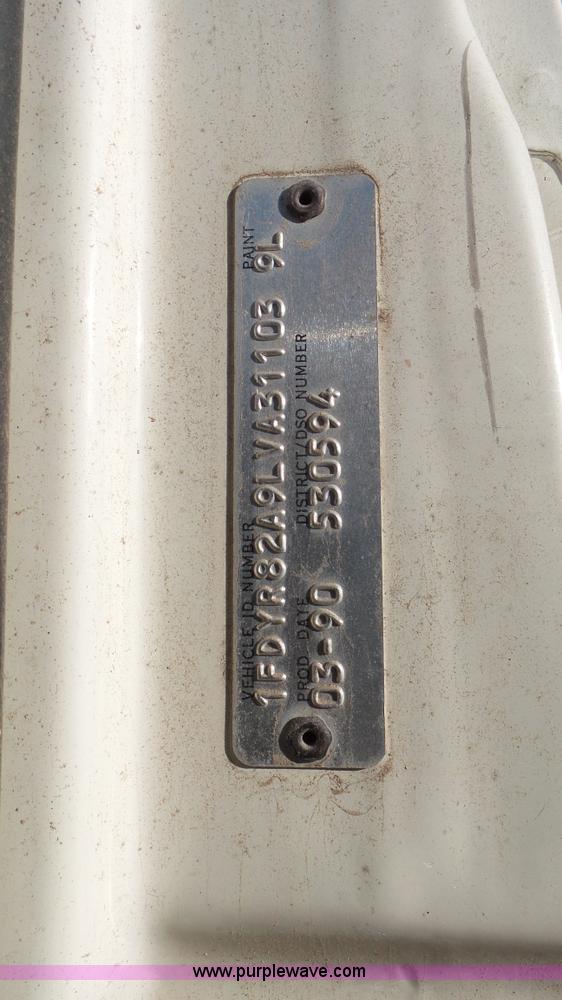 image for item K6962 1990 Ford LN8000 refuse truck